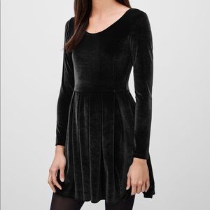 Aritzia Talula Lambeth Dress